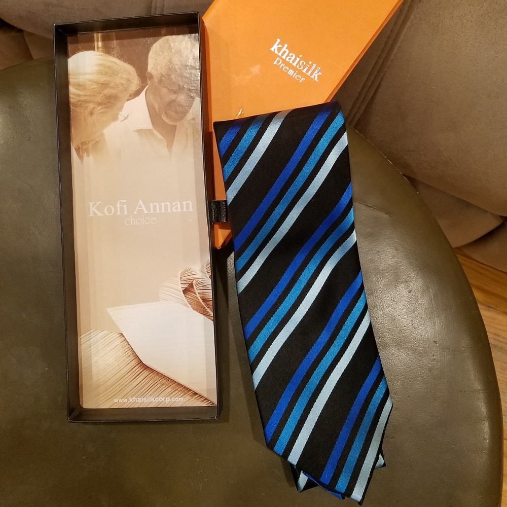 Men's Silk Tie - Picture 2 of 4